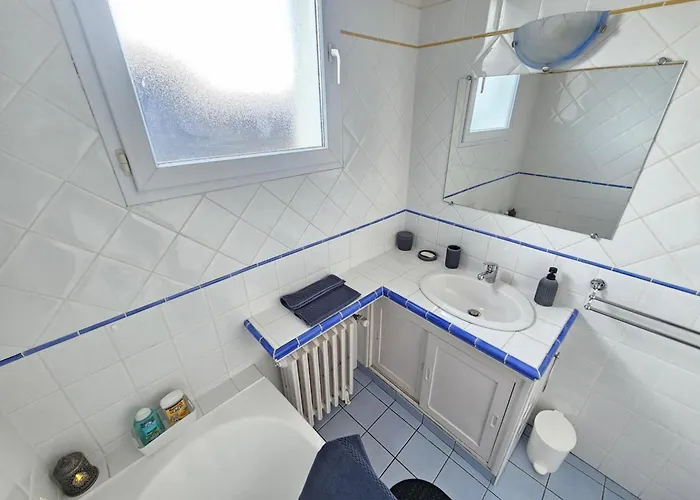 Maison Spacieuse En Dordogne Avec Terrasse Et Jardin, Animaux Acceptes - Fr-1-616-220 펜션 *